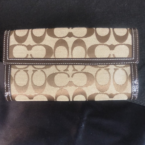 COACH Brown Monogram Silver Twist Lock Bifold Wallet with Contrasting Stitch - Picture 3 of 17
